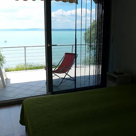 Apartmán Balaton Vizparti Nyaralo Balatonakarattya